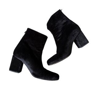 Free People Black Velvet Cecile Ankle Boots Size 38